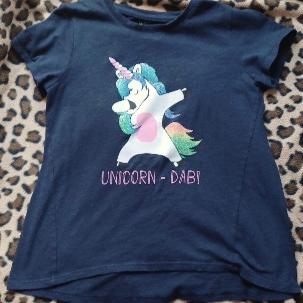 Unicorn tshirt SZ 10/12